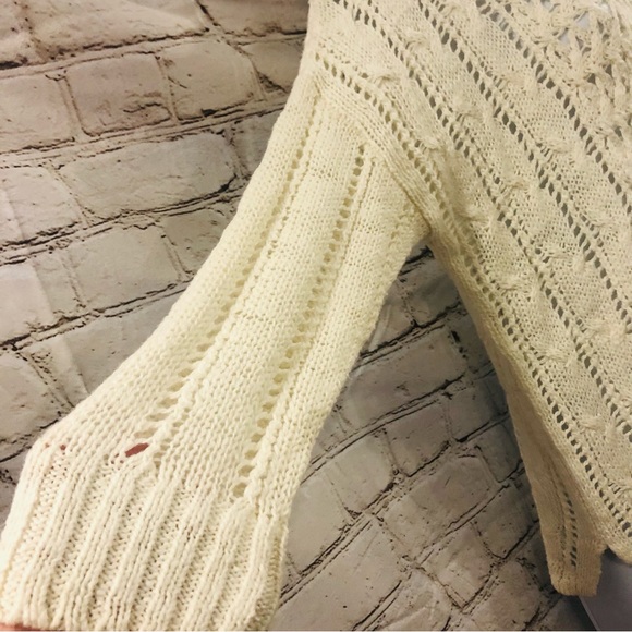 NWT🎉HP🎉🦅American Eagle Outfitters🦅Gorgeous Crewneck🦅Measurements in Pics🦅 - Picture 7 of 16